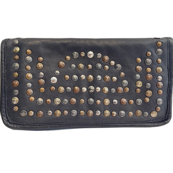 EC Viola Castellani Italy Studded Leather Zip Around Wallet/Wristlet NERO - Picture 1 of 12
